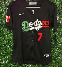 Load image into Gallery viewer, WOMENS MEXICO EDITION JULIO URIAS #7 JERSEY
