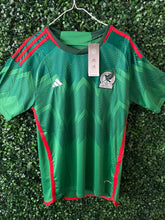 Load image into Gallery viewer, MENS MEXICO FAN EDITION SOCCER JERSEY (GREEN)
