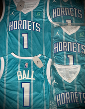 Load image into Gallery viewer, MENS CHARLOTTE HORNETS LAMELO BALL #1 TURQUOISE JERSEY
