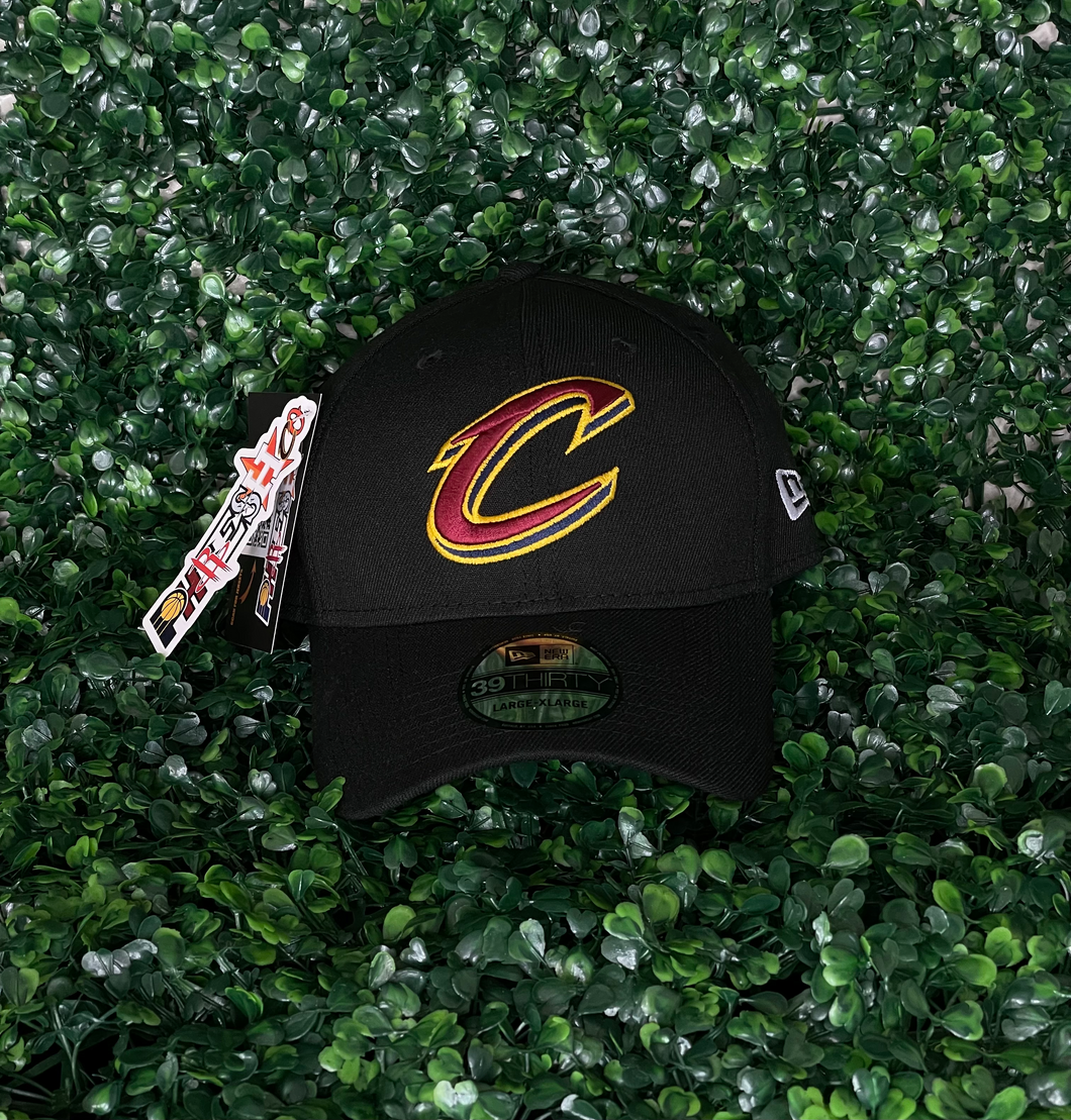 CLEVELAND CAVALIERS 39THIRTY HAT SIZE XL