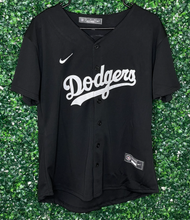 Load image into Gallery viewer, WOMENS DODGERS MOOKIE BETTS #50 BLACK JERSEY
